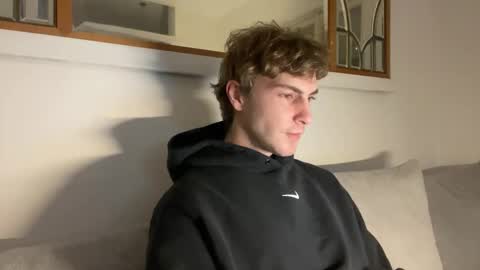 Melodicass online show from February 3, 2026, 2:53 am