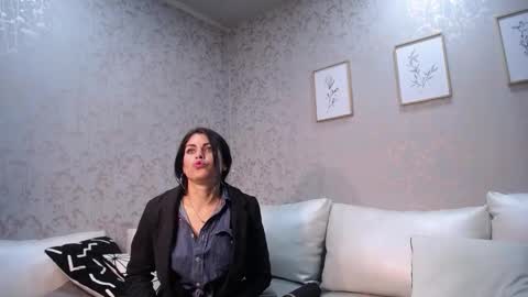 Melodi online show from January 3, 2025, 3:27 am