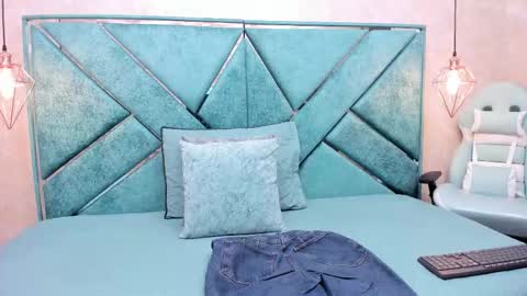 Snapshot of melody_fire_ chatting on October 23, 2025, 2:16 pm Melody online show from October 23, 2025, 2:16 pm