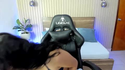 Melody  online show from January 8, 2025, 12:15 pm