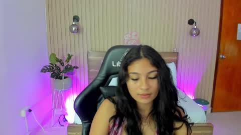 Melody  online show from March 7, 2025, 3:28 pm