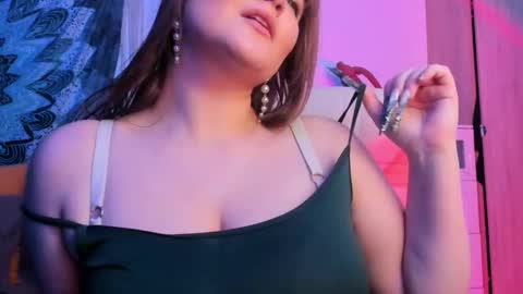 Melody Hanna online show from December 8, 2024, 11:46 am