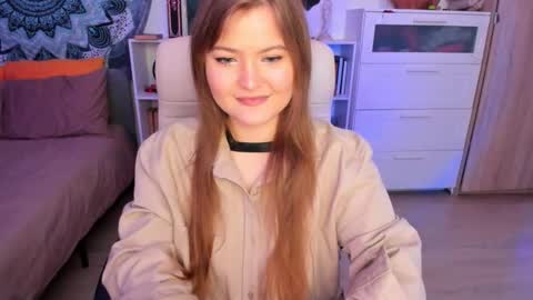 Melody Hanna online show from December 16, 2024, 1:32 pm