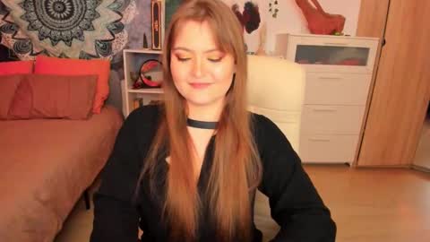 Melody Hanna online show from December 19, 2024, 2:46 pm