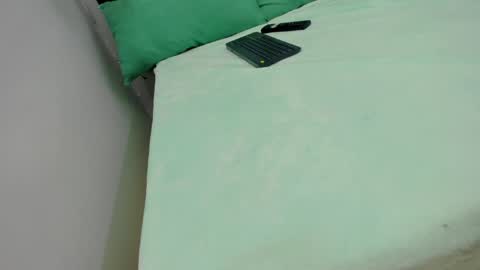 Snapshot of melody_kener chatting on April 22, 2026, 2:25 am melody_kener online show from April 22, 2026, 2:25 am