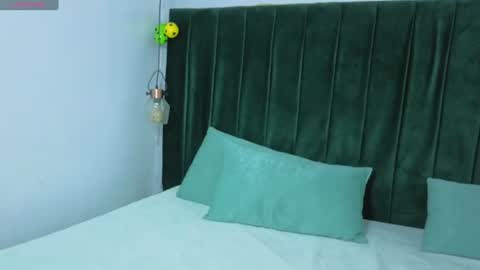 melody_kener online show from July 22, 2026, 3:53 am