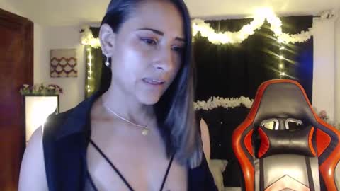 Melody online show from October 3, 2025, 11:13 pm