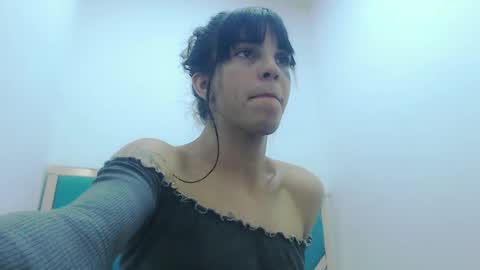 paola sandoval online show from September 13, 2025, 12:43 am