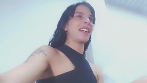 paola sandoval online show from September 16, 2025, 2:07 pm