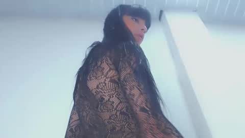 paola sandoval online show from September 18, 2025, 4:53 pm