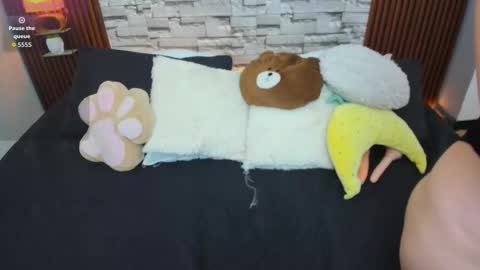 melody_velvet online show from October 28, 2025, 3:36 pm