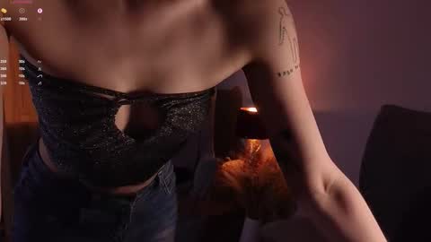 melody  online show from March 5, 2026, 4:47 pm