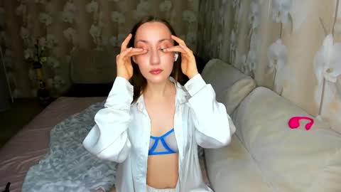 Kaylie online show from April 23, 2026, 1:40 am