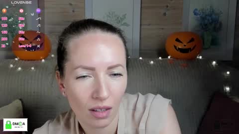 Melody My schedule this week  Wednesday Thursday Sunday online show from October 30, 2025, 3:46 pm