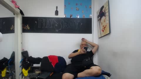 meloncillo_and_babyliss online show from February 25, 2025, 5:19 am