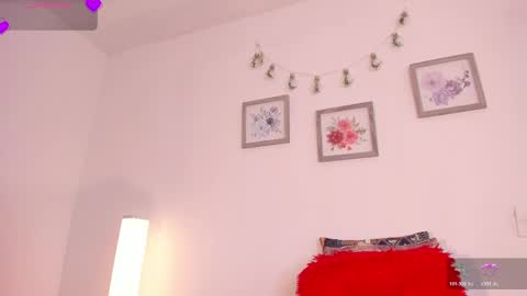 Snapshot of mely_rosee chatting on April 28, 2026, 12:21 pm online show from April 28, 2026, 12:21 pm