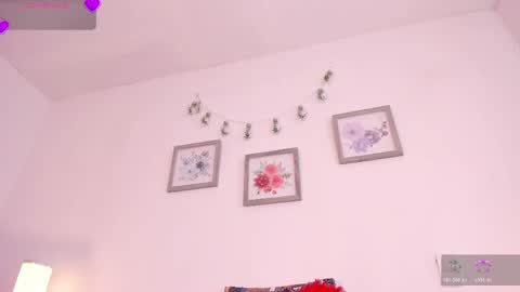 Snapshot of mely_rosee chatting on May 23, 2026, 12:31 pm online show from May 23, 2026, 12:31 pm