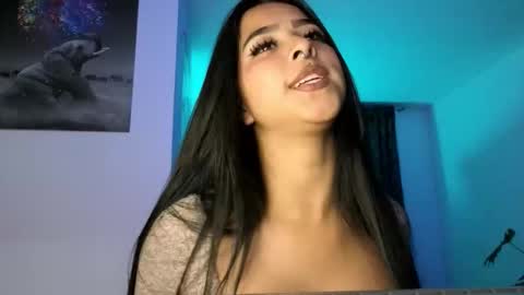 Menca of your love online show from December 17, 2025, 2:17 am