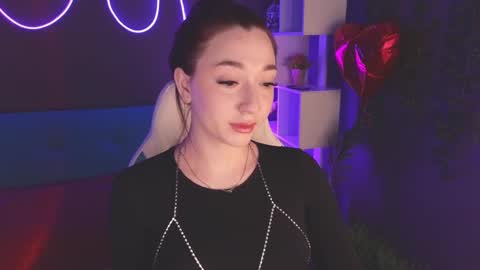 Mencialo online show from March 11, 2025, 1:16 am