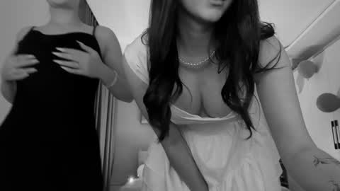 Mencialo online show from May 15, 2026, 11:34 pm