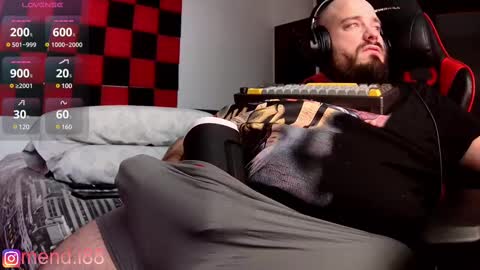 menditeta online show from February 25, 2025, 1:20 am