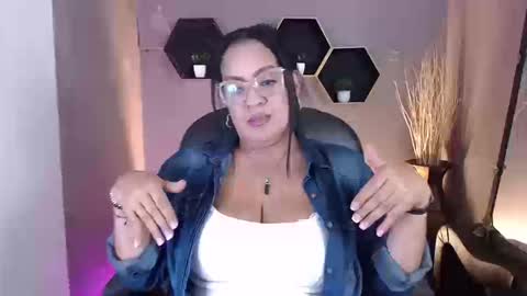 menfismuller online show from September 8, 2025, 3:11 pm