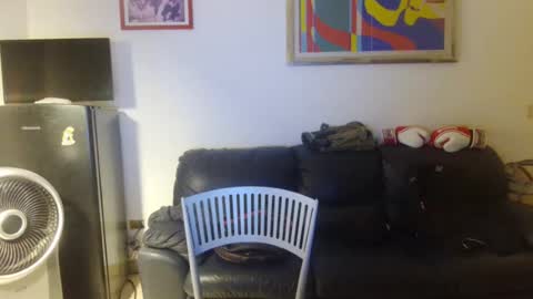 Snapshot of menformen1929 chatting on June 15, 2026, 9:06 pm menformen1929 online show from June 15, 2026, 9:06 pm