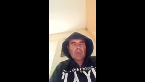 Snapshot of menlav72 chatting on June 2, 2026, 7:27 pm menlav72 online show from June 2, 2026, 7:27 pm