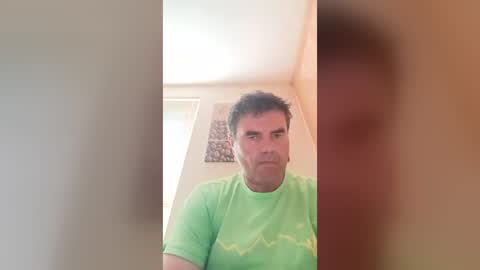 Snapshot of menlav72 chatting on June 29, 2026, 1:11 pm menlav72 online show from June 29, 2026, 1:11 pm