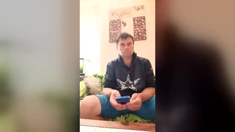 Snapshot of menlav72 chatting on July 9, 2026, 3:05 pm menlav72 online show from July 9, 2026, 3:05 pm