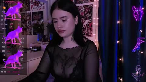 Snapshot of meow_marie chatting on October 27, 2025, 10:03 pm meow marie online show from October 27, 2025, 10:03 pm