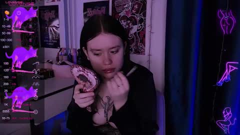 Snapshot of meow_marie chatting on November 1, 2025, 11:40 pm meow marie online show from November 1, 2025, 11:40 pm