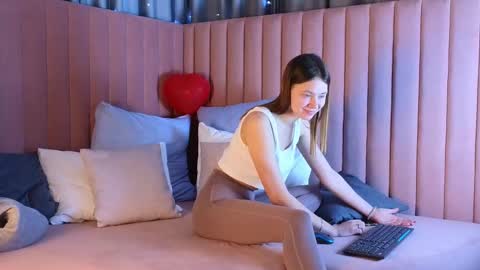 meow_mellie online show from February 24, 2025, 1:57 am