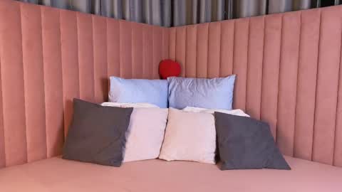 meow_mellie online show from March 7, 2025, 1:31 am