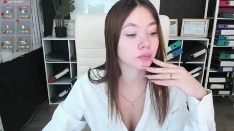 meow_mellie online show from October 16, 2025, 1:39 am