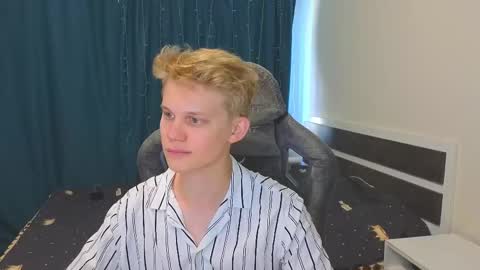 Mickey online show from October 1, 2025, 7:36 am