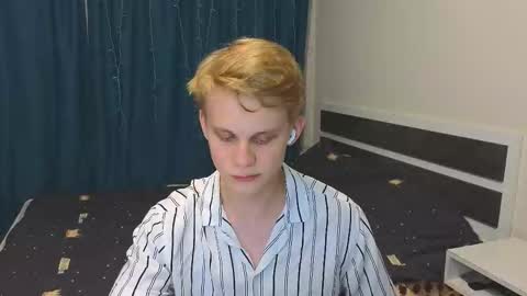 Mickey online show from October 31, 2025, 3:57 pm