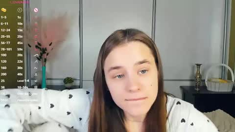 Julie online show from April 22, 2026, 7:11 am