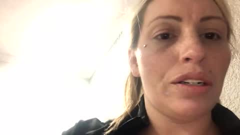 meowzers777 online show from February 14, 2026, 5:04 am