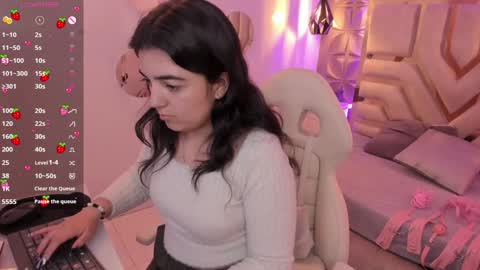 Snapshot of meraki_fraise chatting on December 10, 2024, 10:26 pm online show from December 10, 2024, 10:26 pm