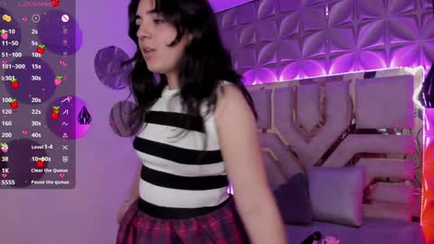 Snapshot of meraki_fraise chatting on December 11, 2024, 10:27 pm online show from December 11, 2024, 10:27 pm