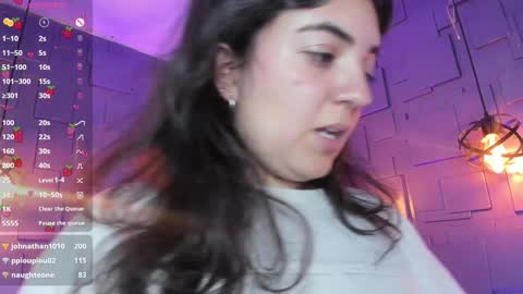 Snapshot of meraki_fraise chatting on January 4, 2025, 12:48 am online show from January 4, 2025, 12:48 am