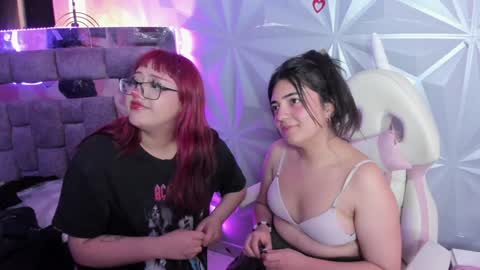 Snapshot of meraki_fraise chatting on January 12, 2025, 1:11 am online show from January 12, 2025, 1:11 am