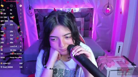 Snapshot of meraki_fraise chatting on January 15, 2025, 10:46 pm online show from January 15, 2025, 10:46 pm