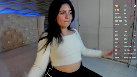Snapshot of meraki_fraise chatting on January 24, 2025, 10:51 pm online show from January 24, 2025, 10:51 pm
