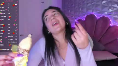 Snapshot of meraki_fraise chatting on February 19, 2025, 7:05 pm online show from February 19, 2025, 7:05 pm