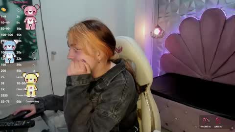 Snapshot of meraki_fraise chatting on March 9, 2025, 6:32 pm online show from March 9, 2025, 6:32 pm