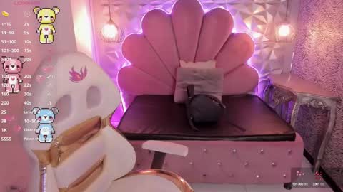 Snapshot of meraki_fraise chatting on March 11, 2025, 7:14 pm online show from March 11, 2025, 7:14 pm