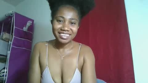 meraldaaaa online show from September 15, 2025, 9:48 pm