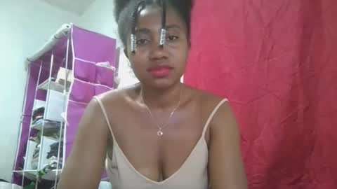 meraldaaaa online show from September 20, 2025, 4:13 am